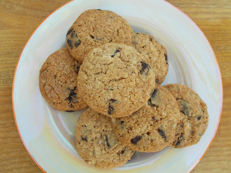 Vegan Carob Chip Cookies The Chestnut Candle