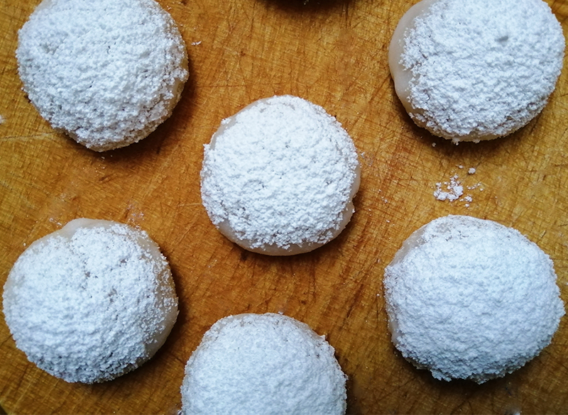 Vegan Snowball Cookies - The Chestnut Candle
